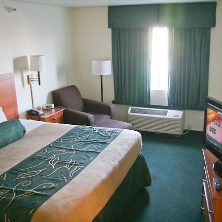 ทราเวลลอดจ์ มิสซูรี วัลเลย์ Hotel Missouri Valley ภายนอก รูปภาพ