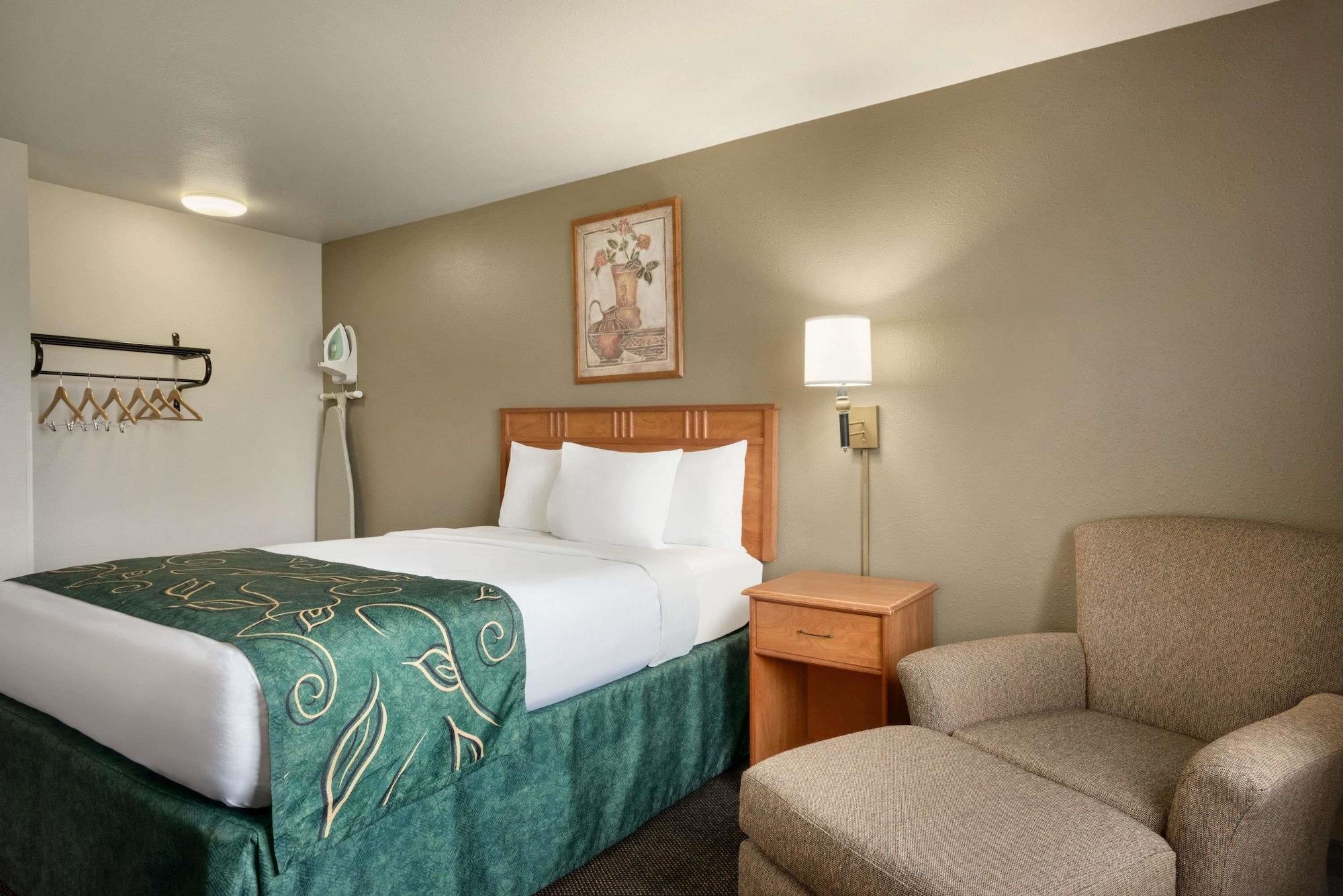 ทราเวลลอดจ์ มิสซูรี วัลเลย์ Hotel Missouri Valley ภายนอก รูปภาพ