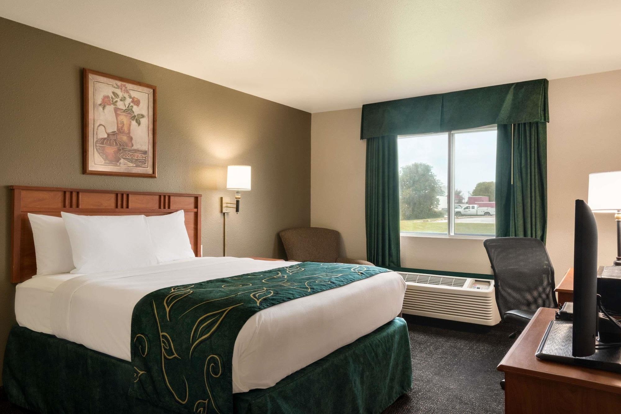 ทราเวลลอดจ์ มิสซูรี วัลเลย์ Hotel Missouri Valley ภายนอก รูปภาพ